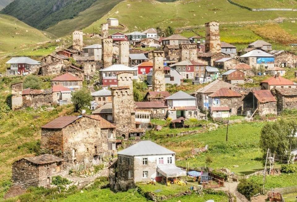Отель Гостевой дом Lika Ушгули Экстерьер фото